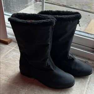 London fog Black Snowflake Embroidered Boots